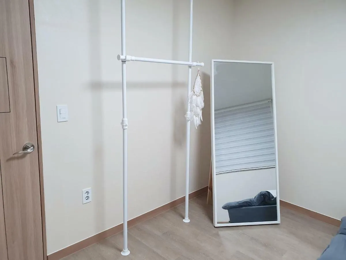 ホームステイ インチョン広域市Sister'S House - 5Mins Walking To Unseo Station - Female Onlyアパートメント